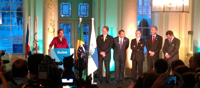 Dilma Rousseff Officially Opens Casa Brasil